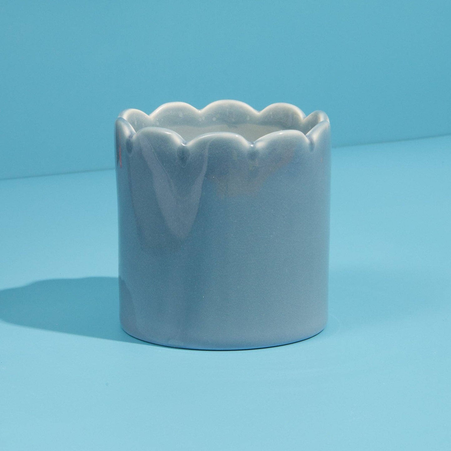 ZESTY LEMONS Scalloped Sky Blue Candle (Amber & Bergamot)